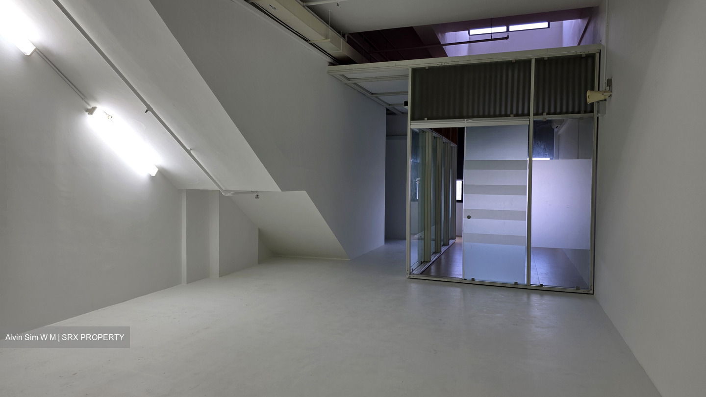 T-space (D18), Office #547770041